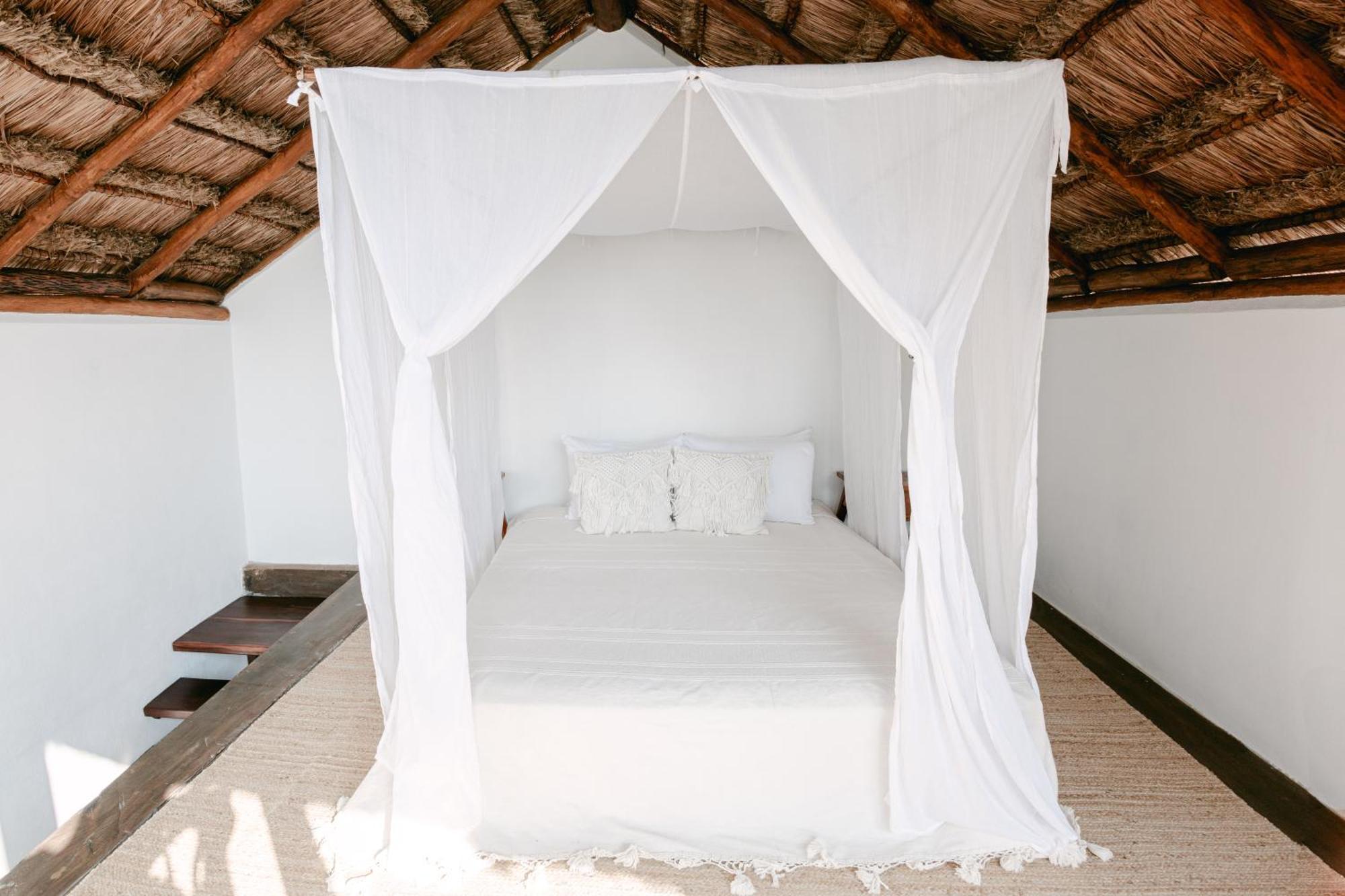 Hotel Punta Blanca House