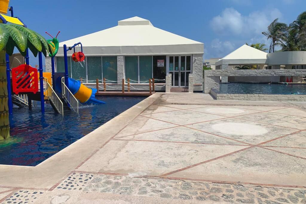 Apartamento Seaside Escape In *