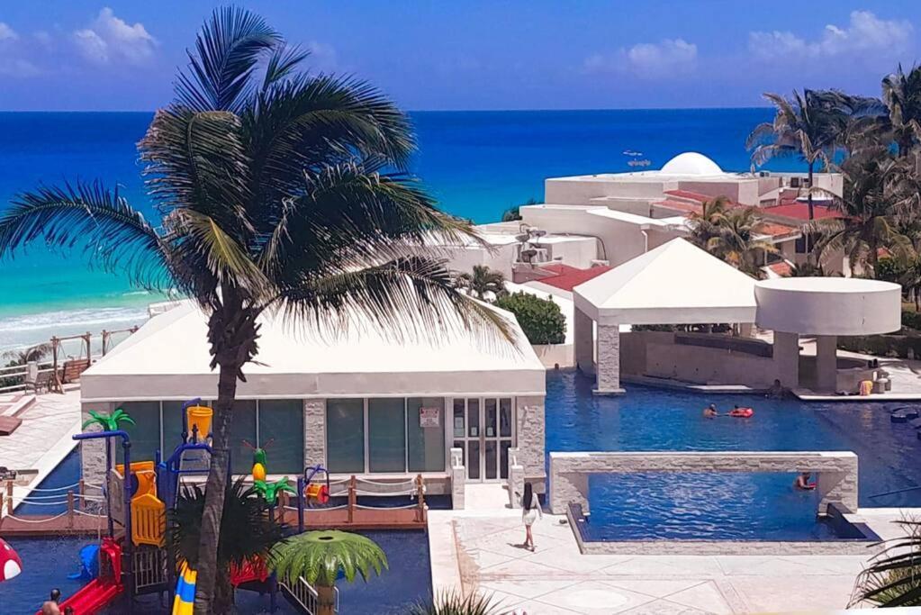 Seaside Escape In Cancún