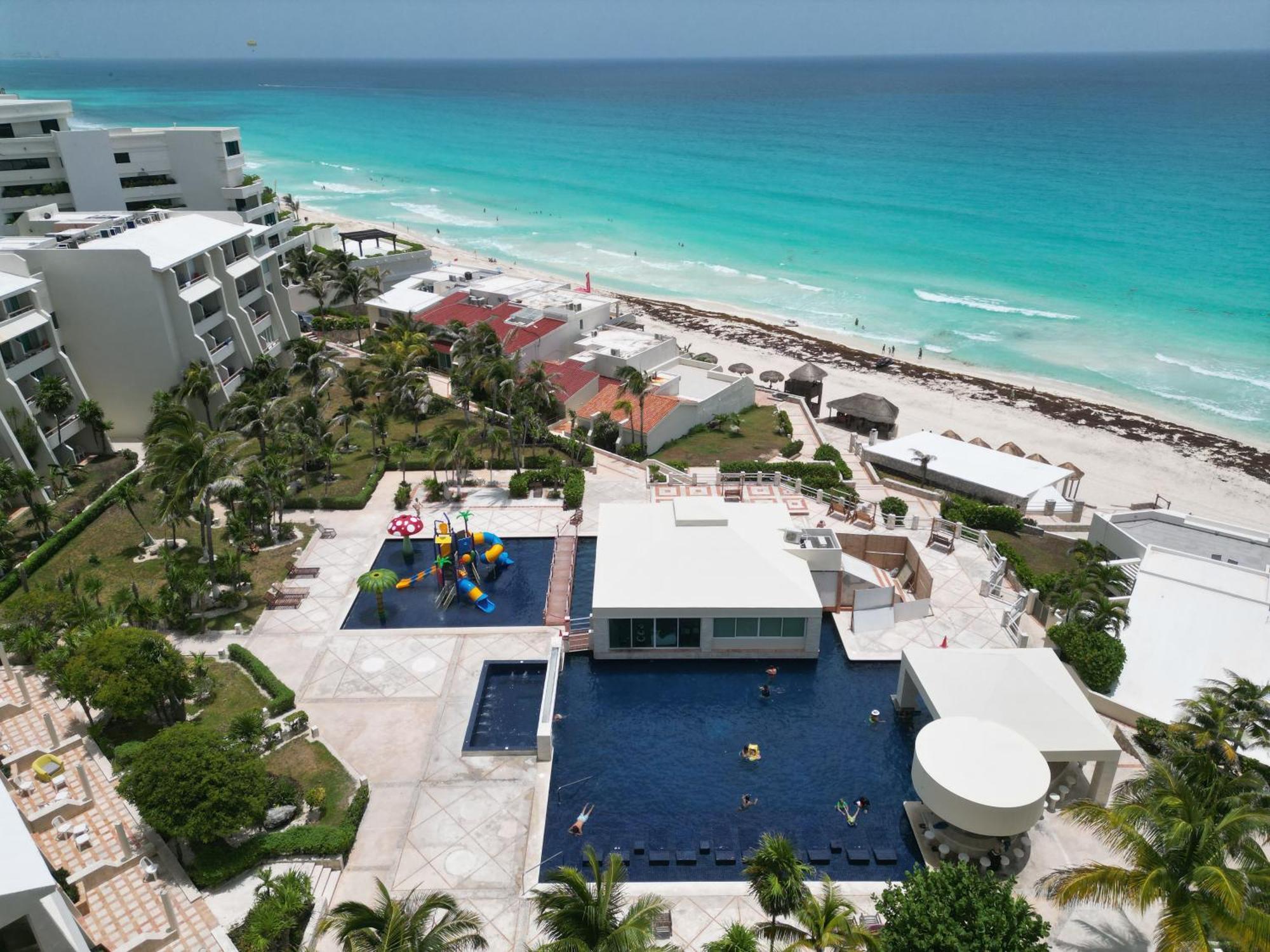 Ocean Front Cancún