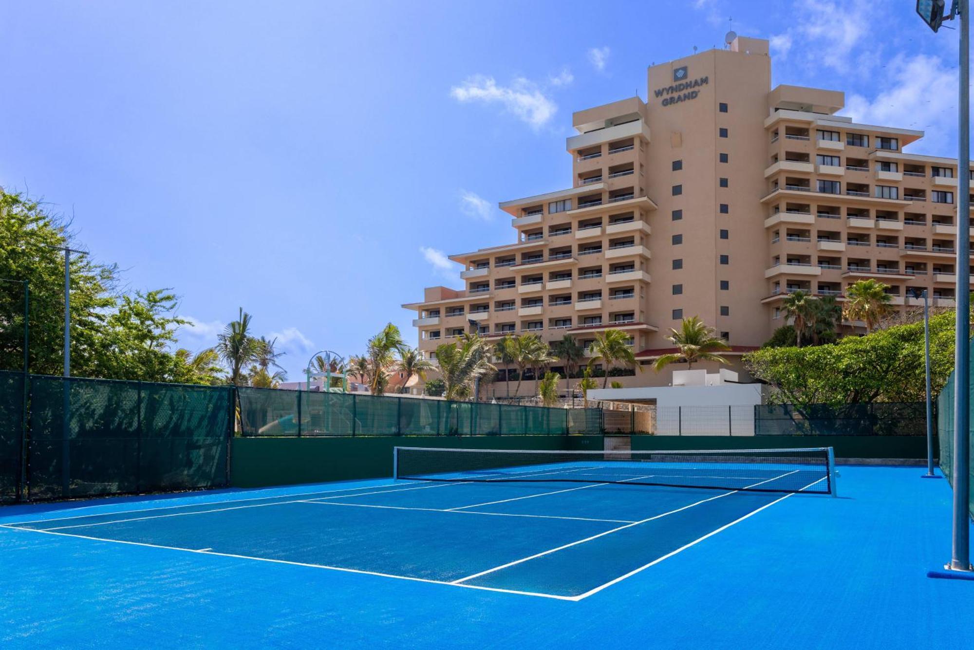 Wyndham Grand & 5* Cancún