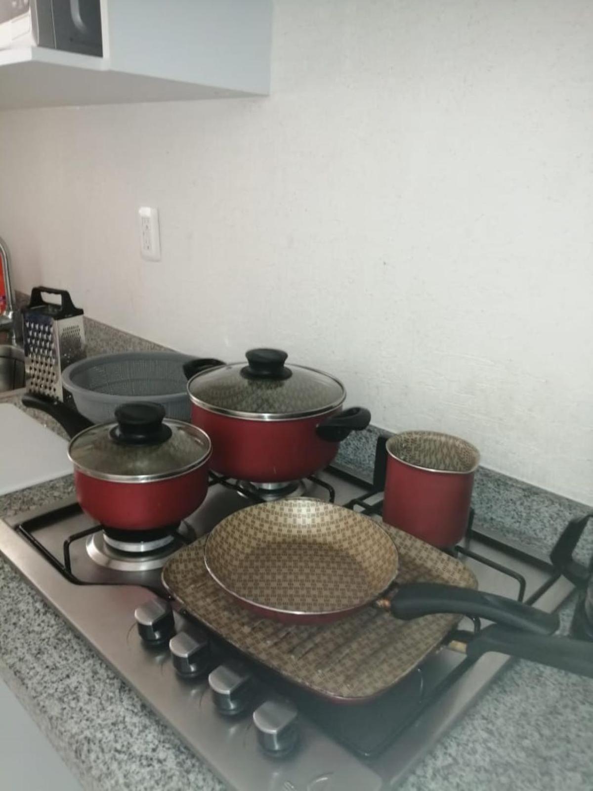 Apartamento Departamento Familiar En Poligono Sur, A 25 Min De Las Playas Y 5 Min Del Santuario Desatadora De Nudos