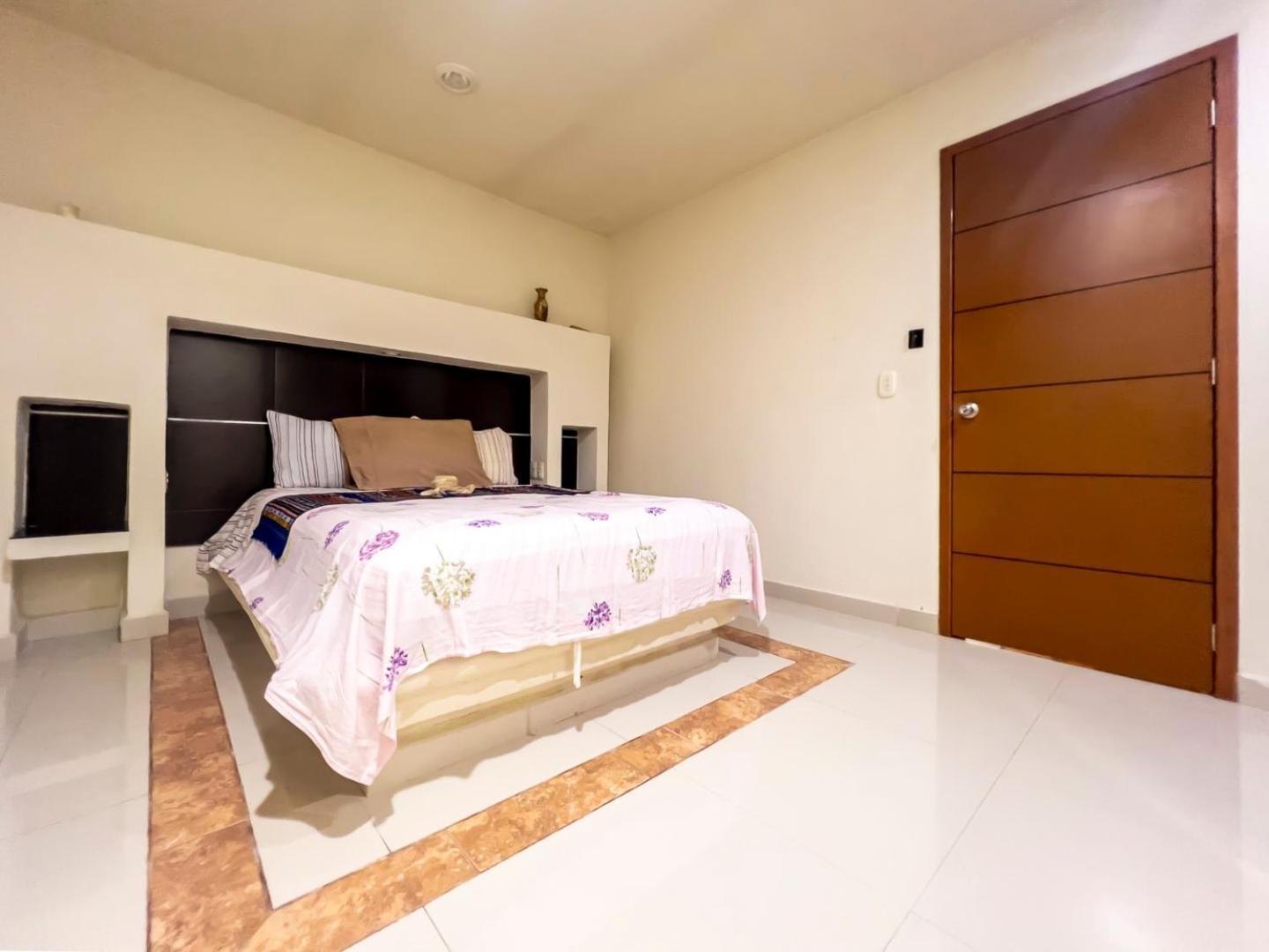 New Oasis Sunsets & Comfort Near The Beach Apartamento *