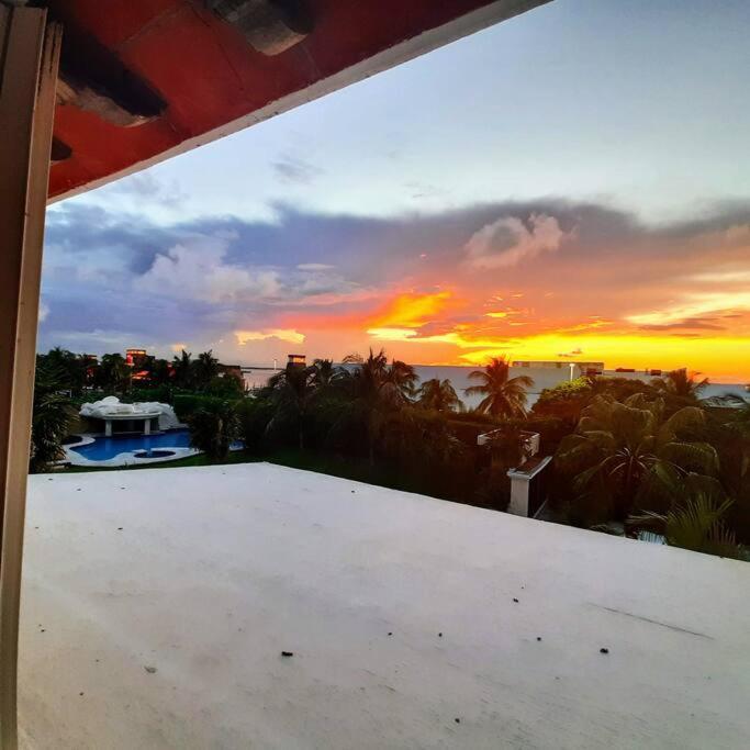 Casa Clarita Location 4 Your Experience *