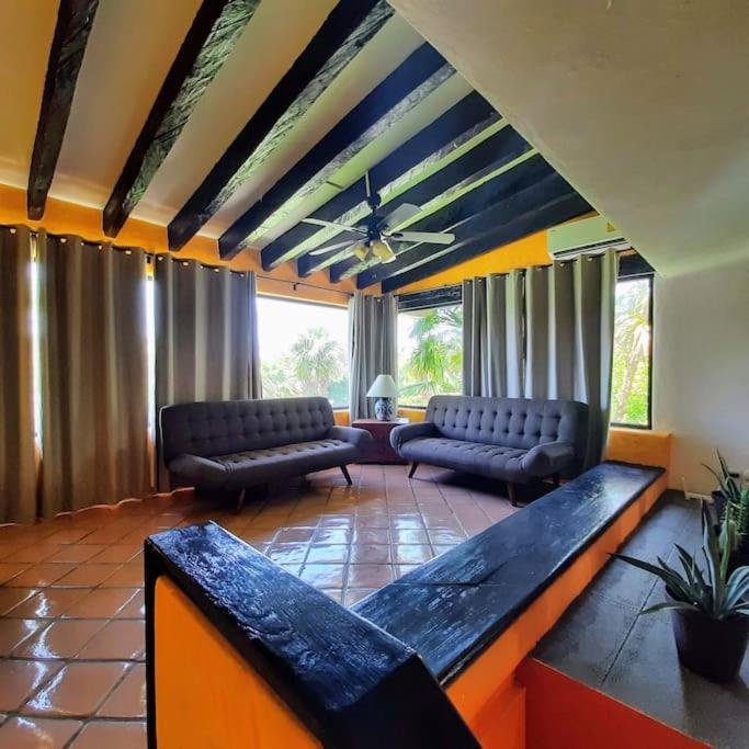 Casa Clarita Location 4 Your Experience