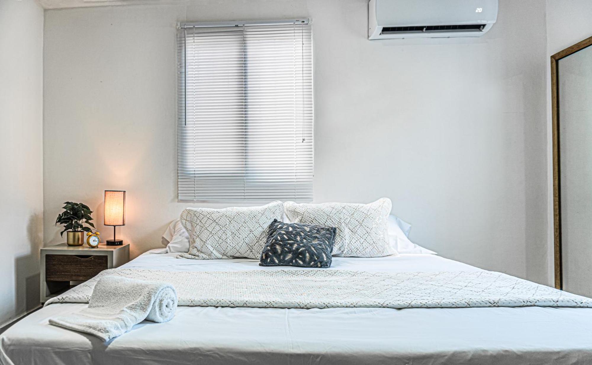 Apartamento Pako - Luxurious & Spacious 2 Bedroom Close To The Beach, Free Wi-fi, Ideal Location In Downtown Centro Cancún