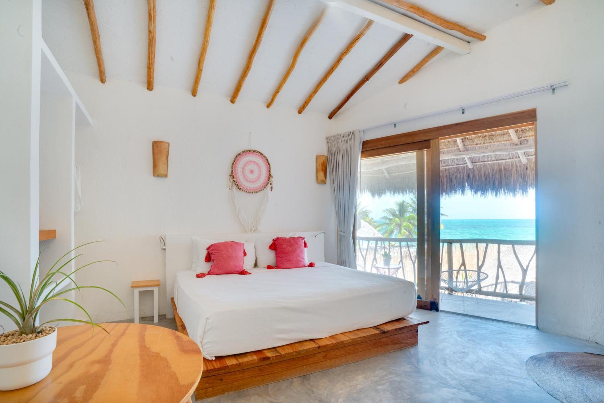 Punta Blanca House *