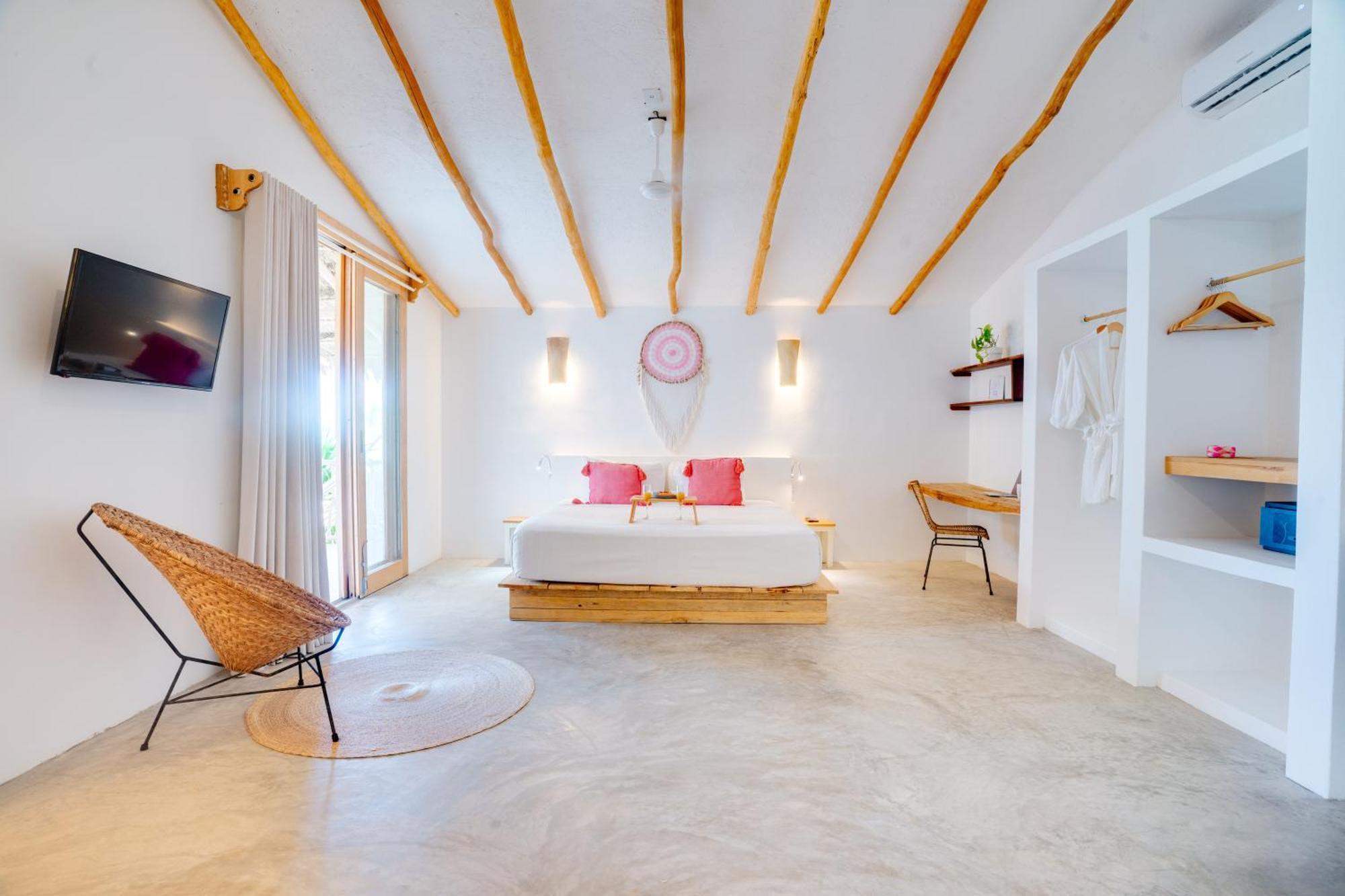 Punta Blanca House