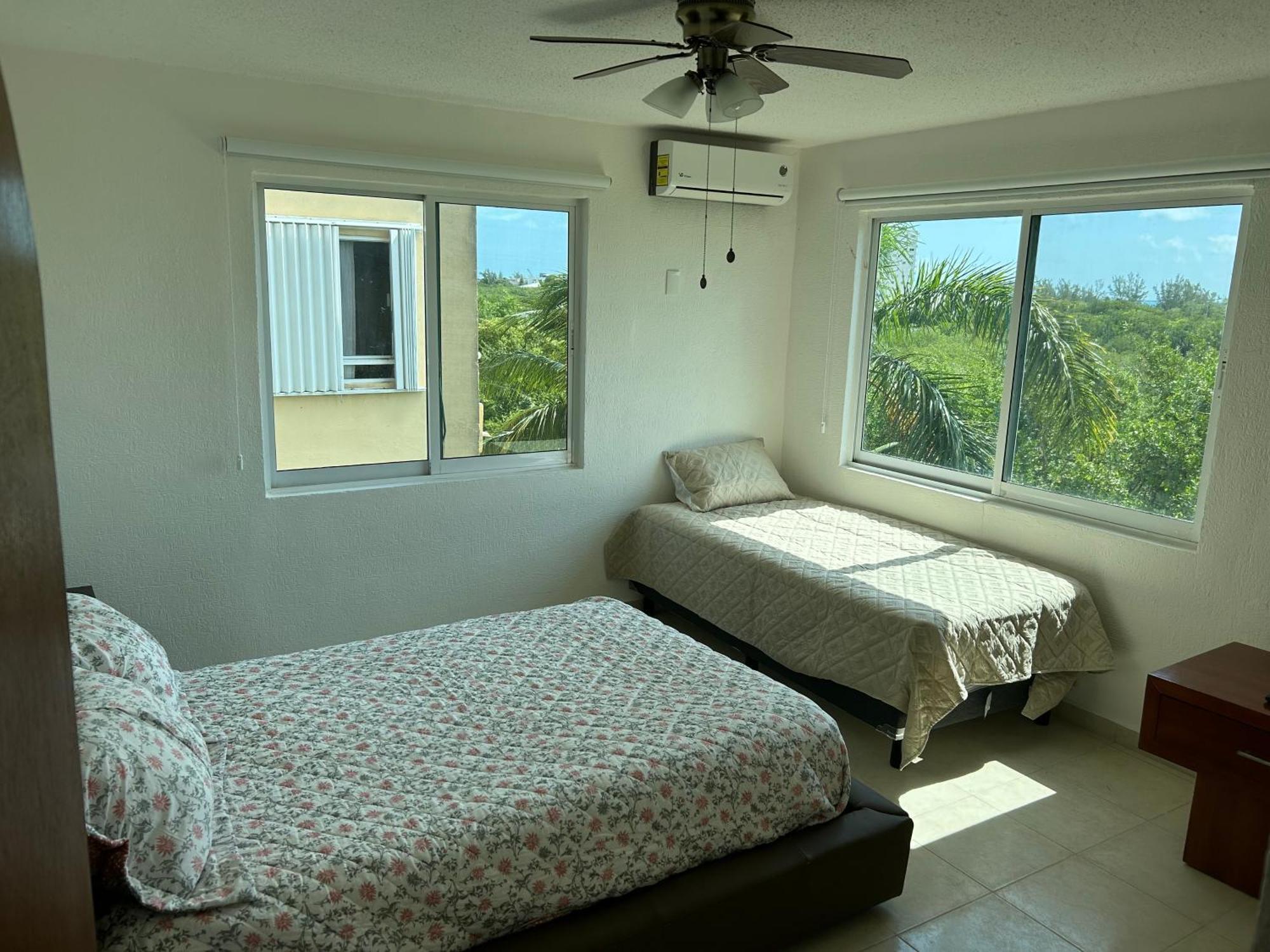 Habitación en casa particular Estudio Con Bano Privado Tres Personas En Puerto Cancún