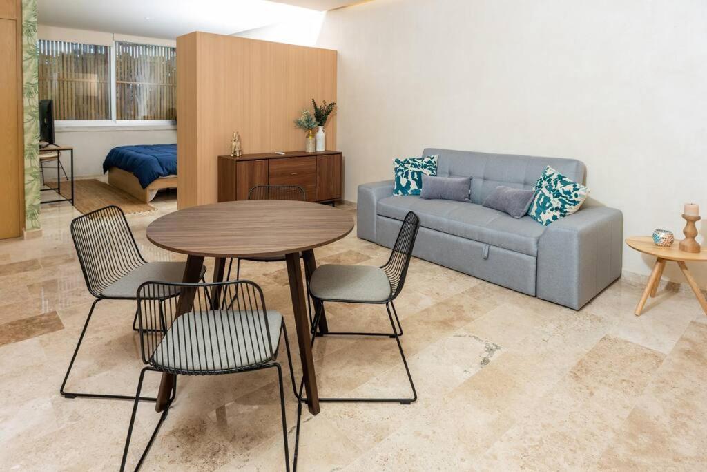 Estudio Moderno En La Av Nader Cancún