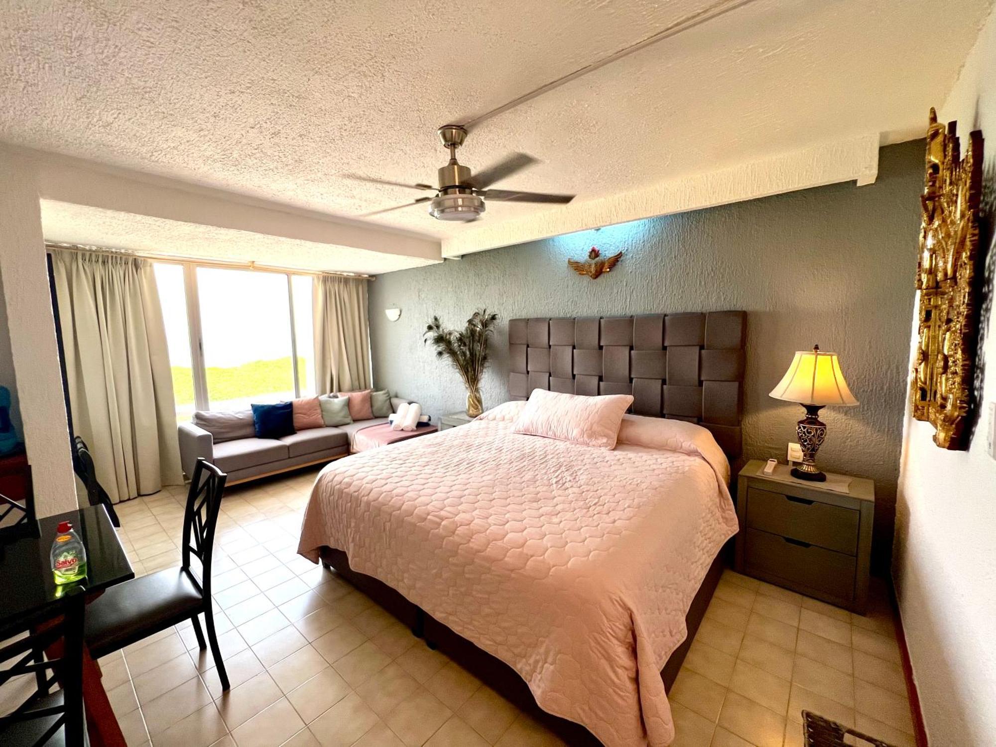 Apartment Solymar Studio Apt Beachfront With Sunset Views Cancun