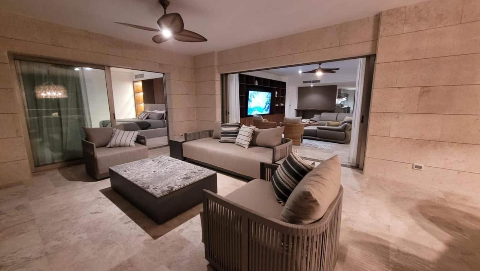 La Amada Luxury Frente Al Mar Caribe Apartamento *