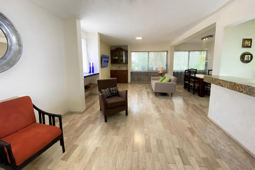 Dentro De Un Departamento Muy Bien Ubicado * Cancún