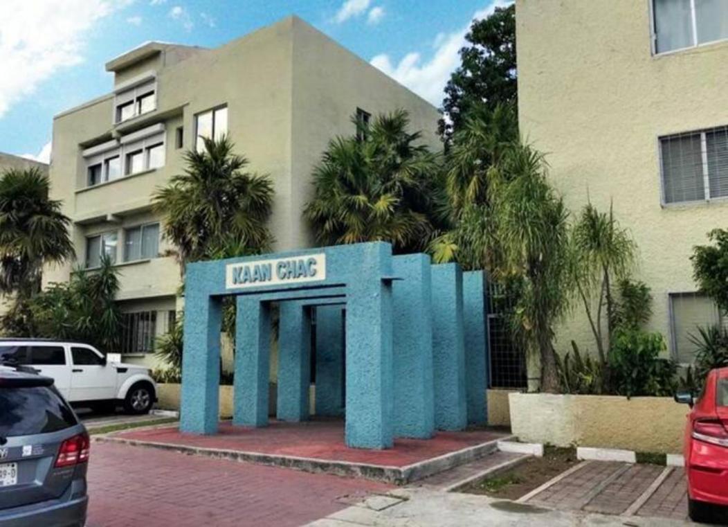 Dentro De Un Departamento Muy Bien Ubicado * Cancún
