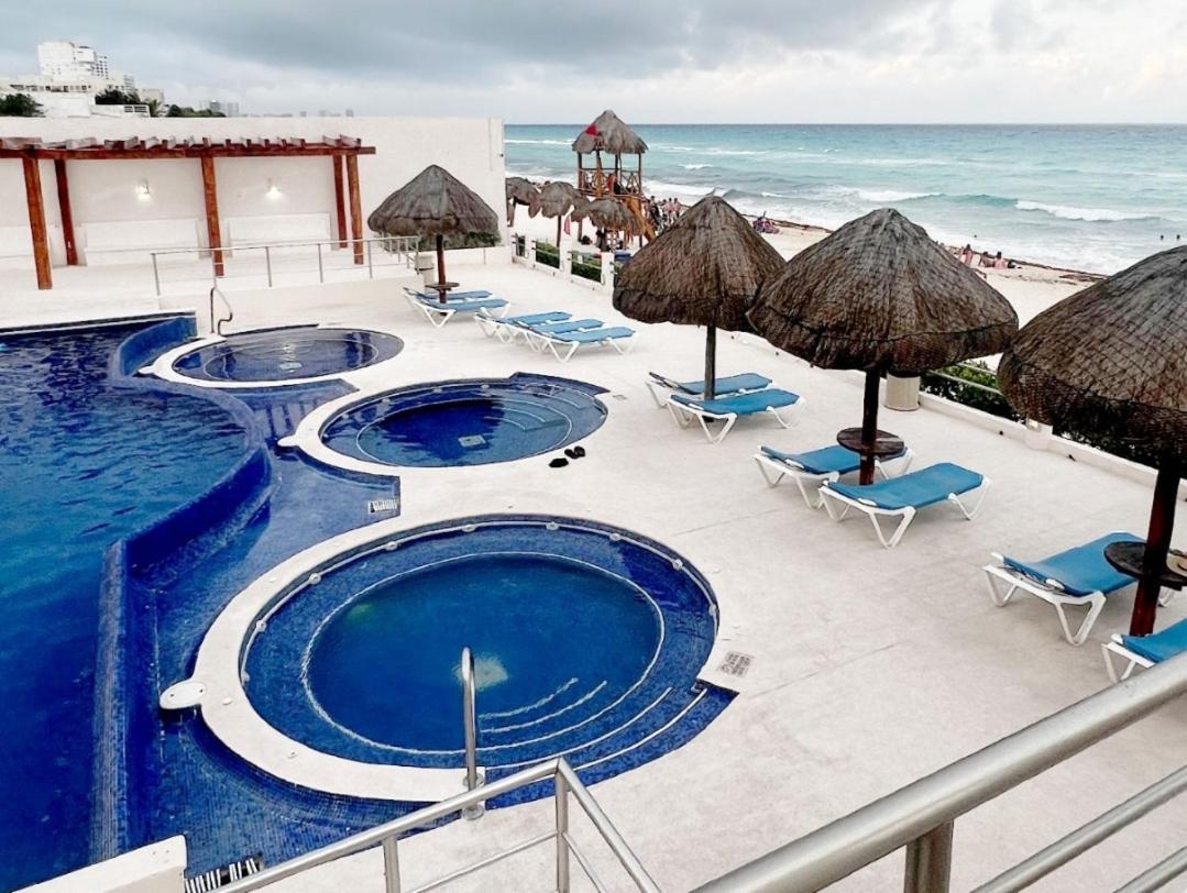 Ocean View Front * Cancún