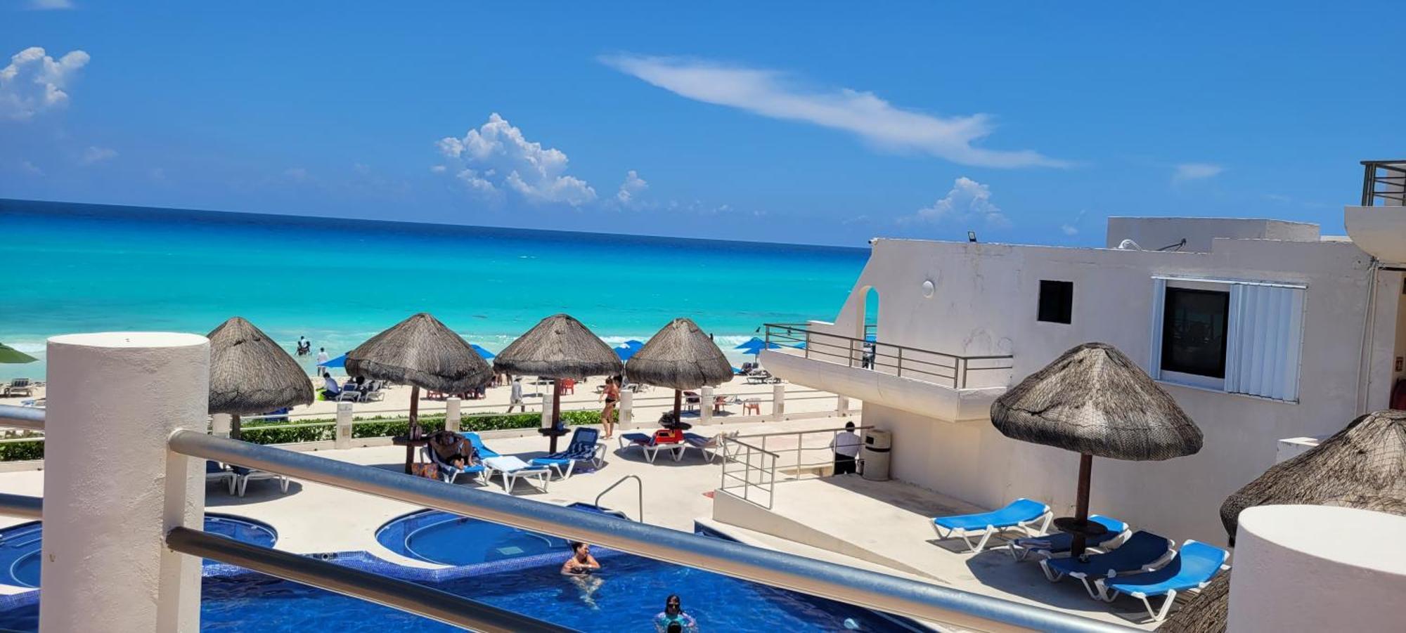 Ocean View Front Apartamento Cancún