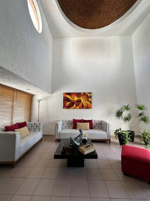Beachside House In Zone With Bbq And Luxury Amenities