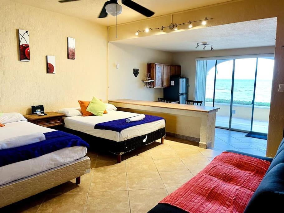 Punta Me Beach Front In The & Waterpark Apartamento Cancún