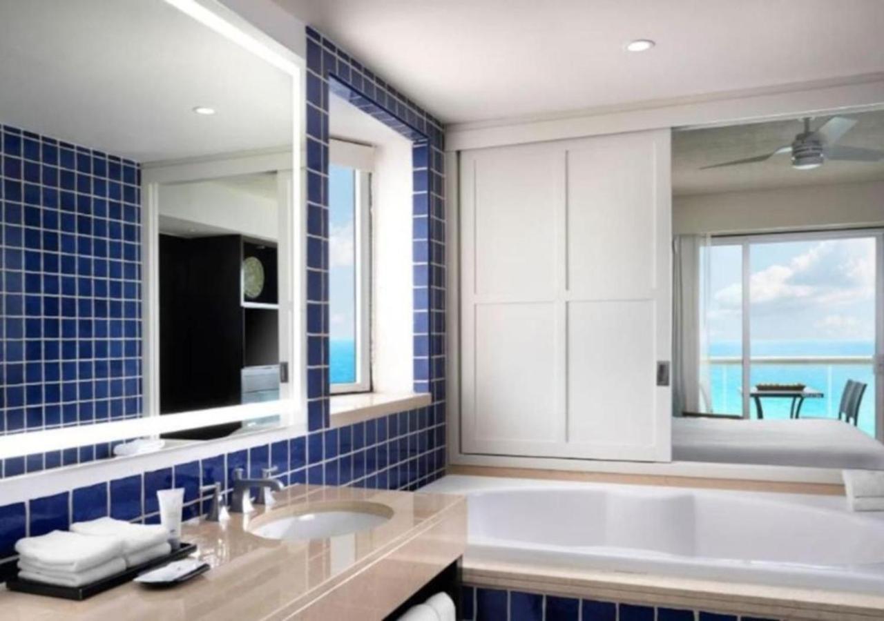 Сasa de vacaciones Enjoy The White In A 1bd Vacation Onsite Infinity Pool, Spa, And Mini Golf *