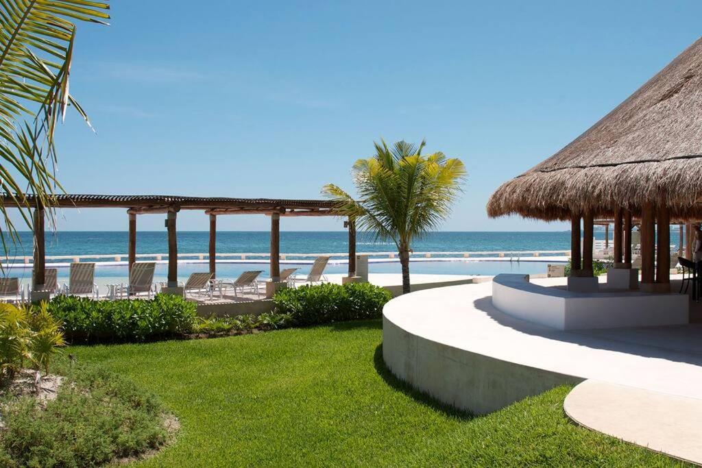 Marina Beachfront 2 Bdr By Casa Paraiso * Cancún
