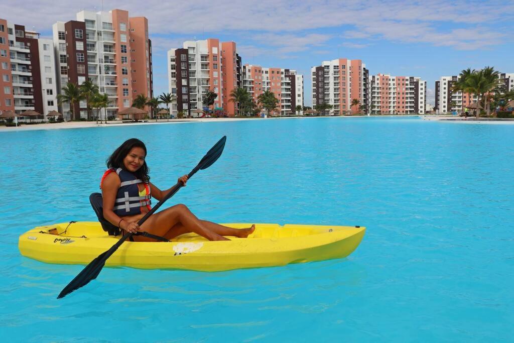 View And Access To The Lagoon~kg Sz Bed, A/c, Wifi