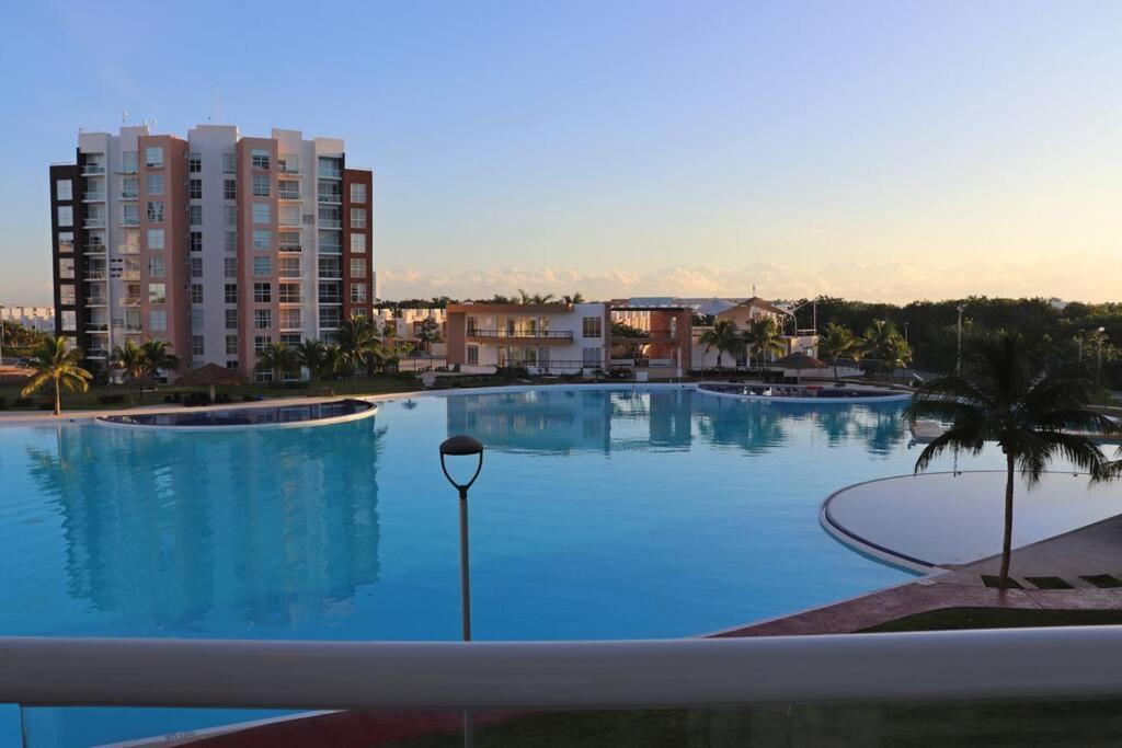 View And Access To The Lagoon~kg Sz Bed, A/c, Wifi Apartamento Cancún