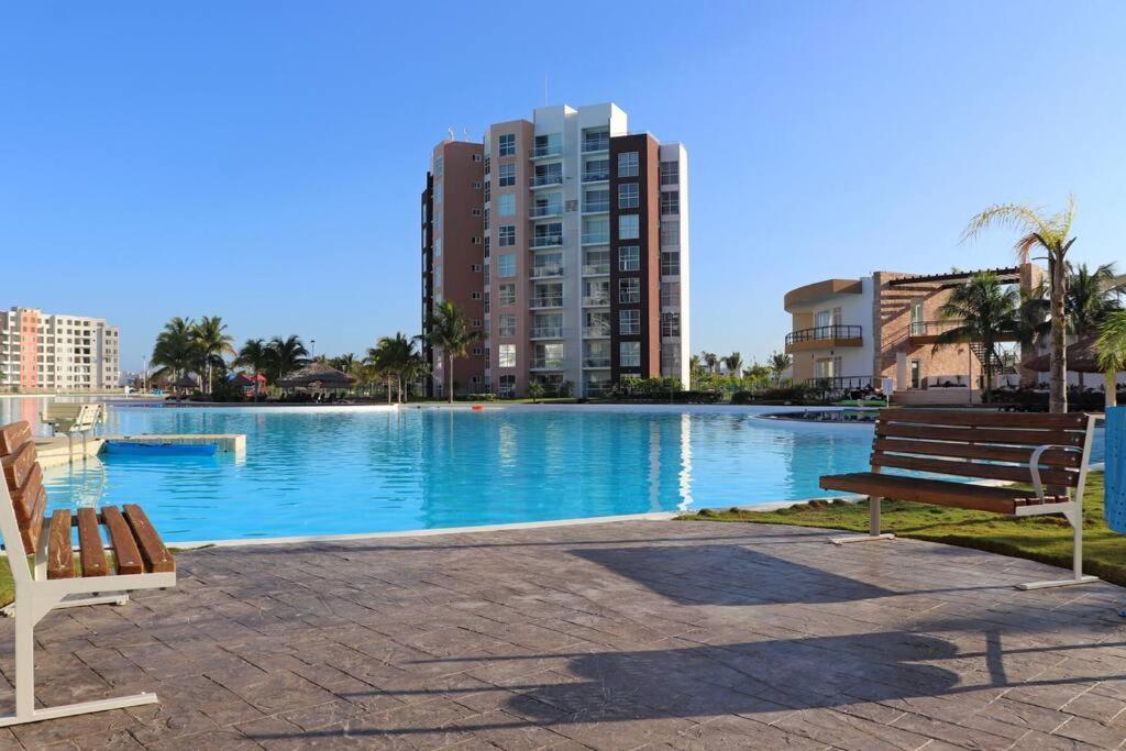 Apartamento View And Access To The Lagoon~kg Sz Bed, A/c, Wifi