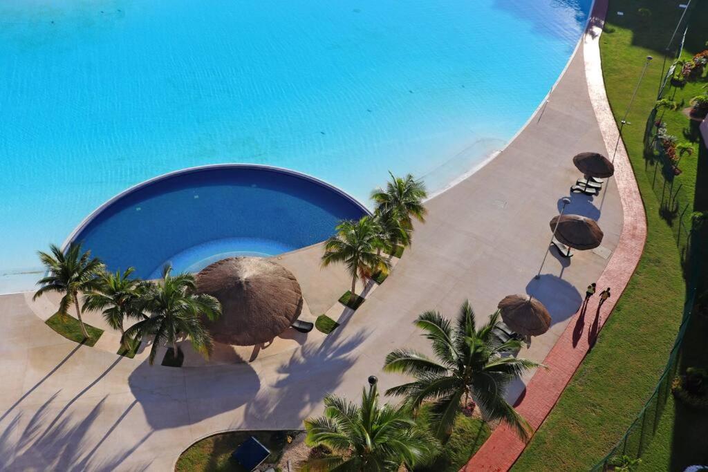 View And Access To The Lagoon~kg Sz Bed, A/c, Wifi Apartamento *