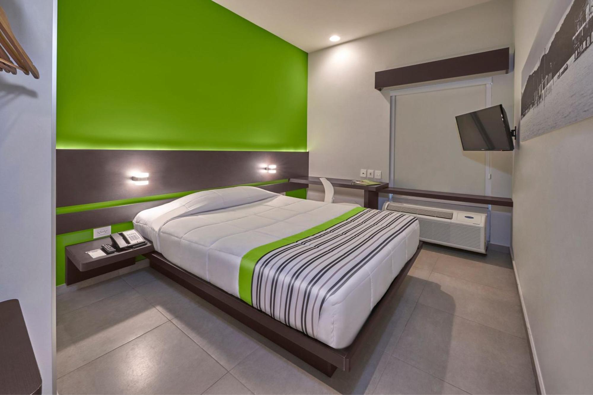 Express Junior By Marriott Cancún