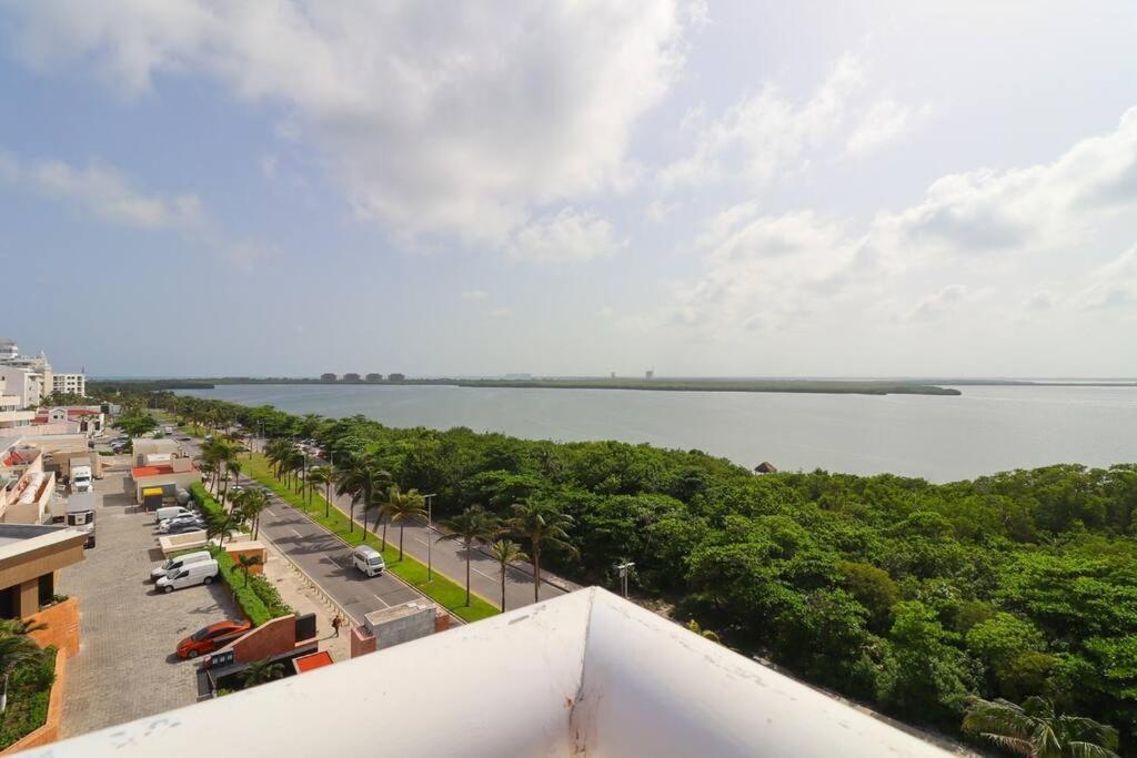 Apartamento Penthouse On The With Private Sea View Cancún