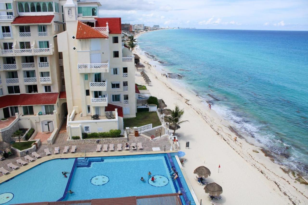 Delfines, Frente Al Mar * Cancun