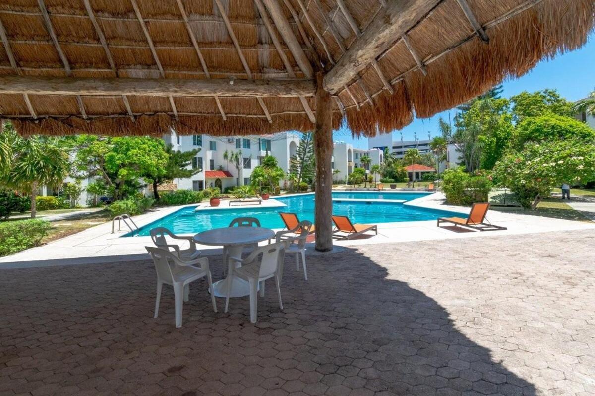 Zona Hotelera 3 Bedroom Lagoon Playa Linda * Cancún