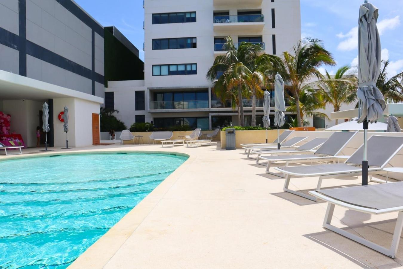 Apartment Modern With Balcony & Pool, Marina Puerto Cancun
