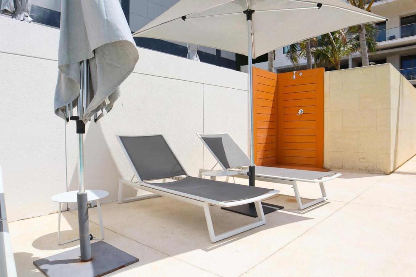 Modern With Balcony & Pool, Marina Puerto Apartamento *