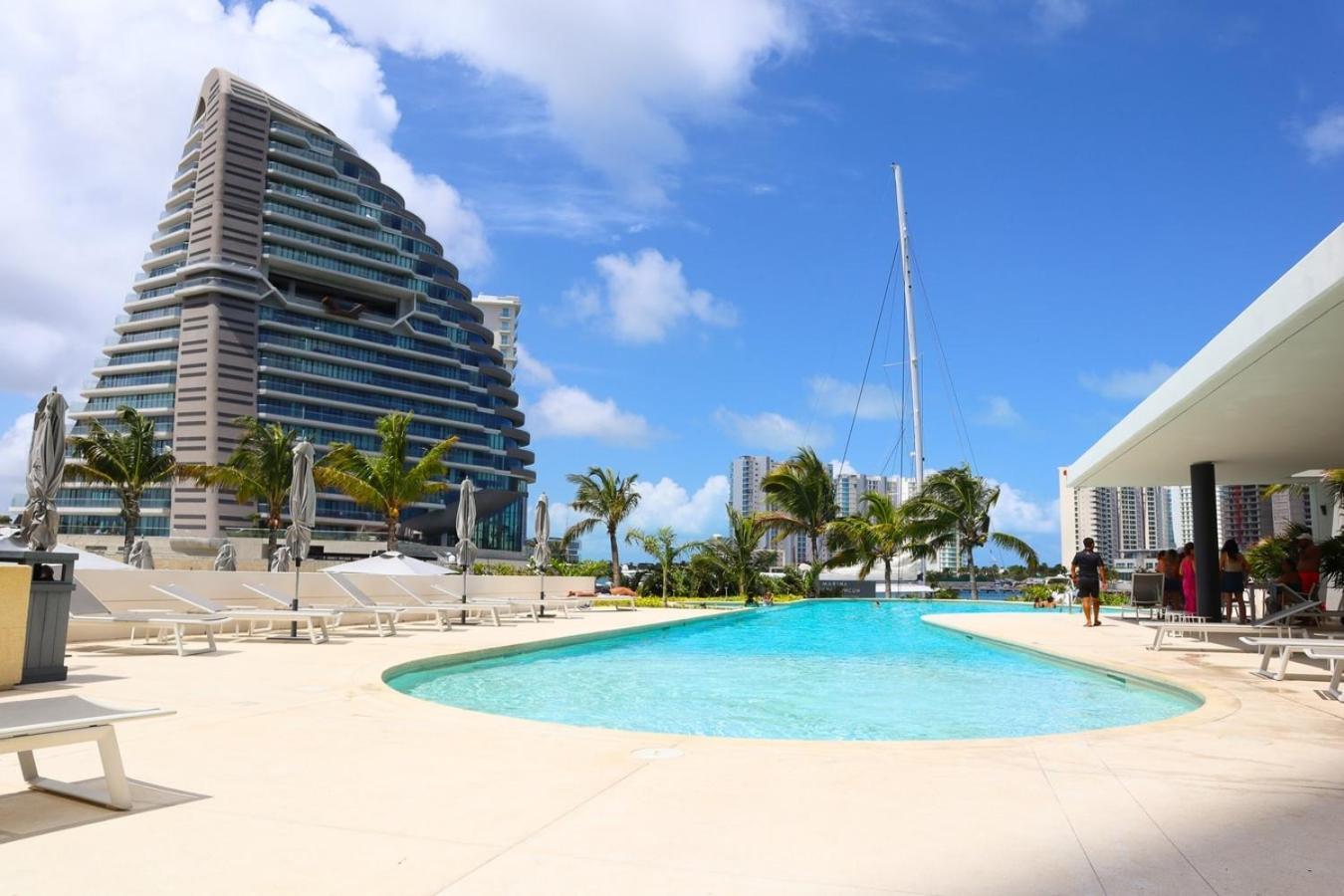 Apartamento Modern With Balcony & Pool, Marina Puerto *