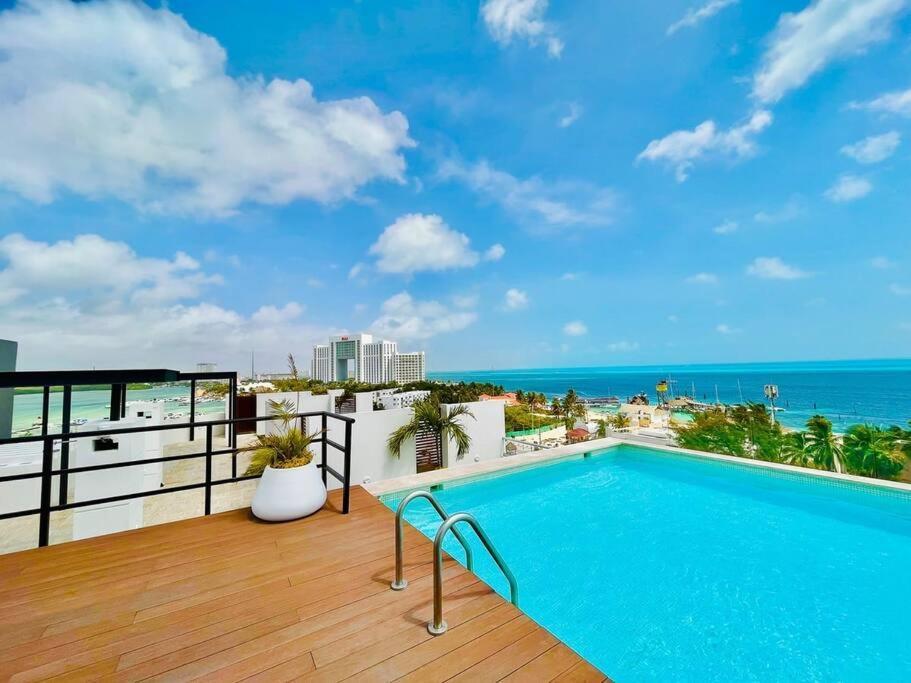 1 Min Walking The Beach, Amazing Rooftop,brandnew Apartamento