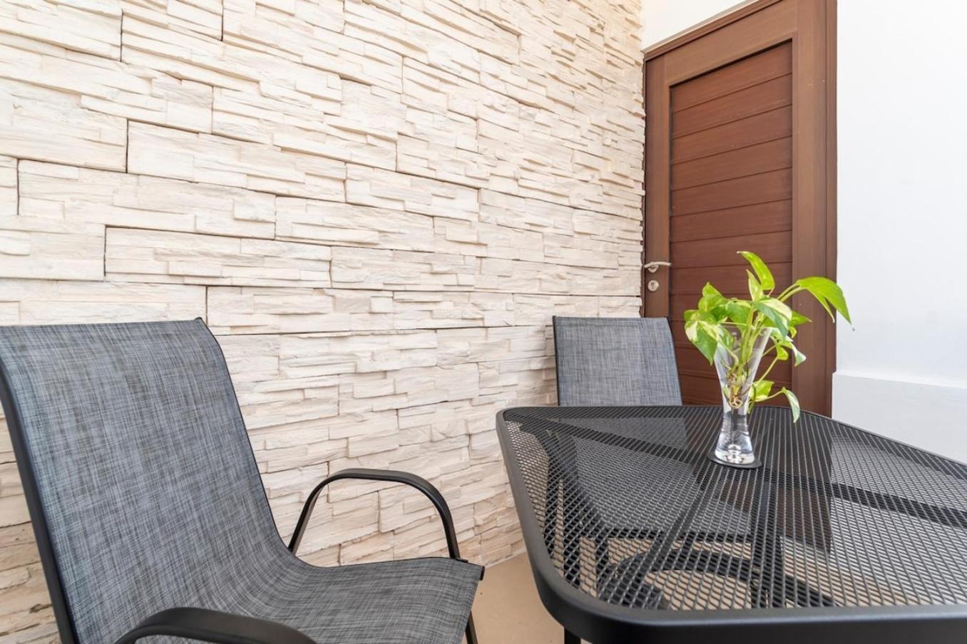 Wow! Gated House Wifi 5rooms 12pax Pool Private Сasa de vacaciones