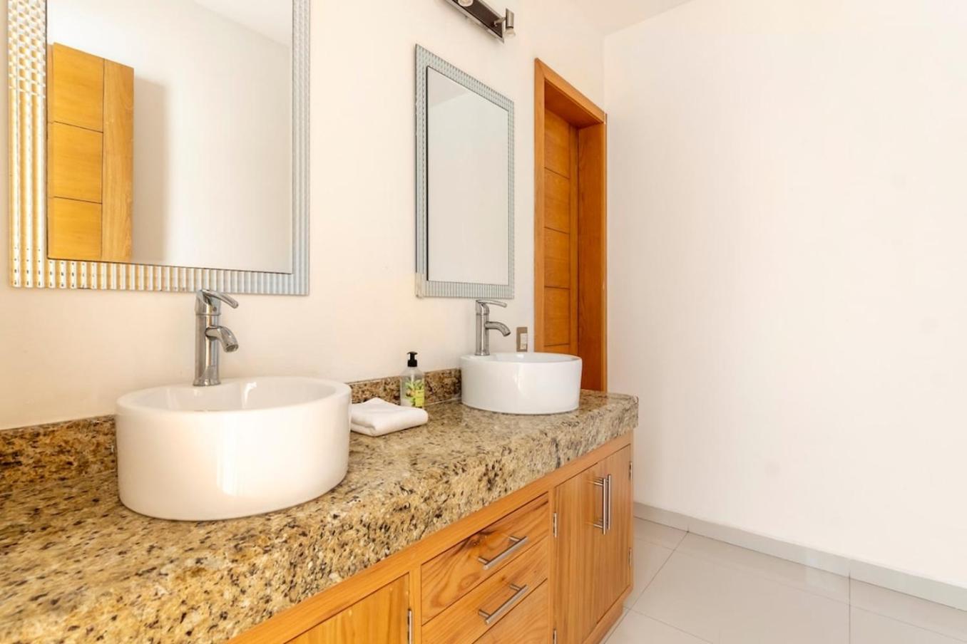 Сasa de vacaciones Wow! Gated House Wifi 5rooms 12pax Pool Private