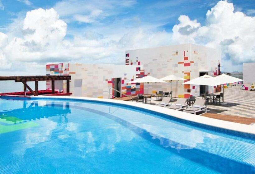 Hotel del amor Queen *