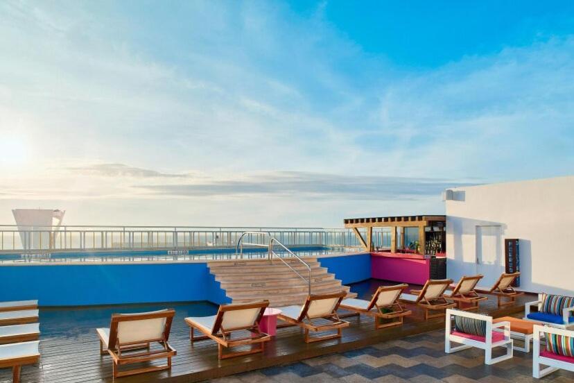 Queen Hotel del amor