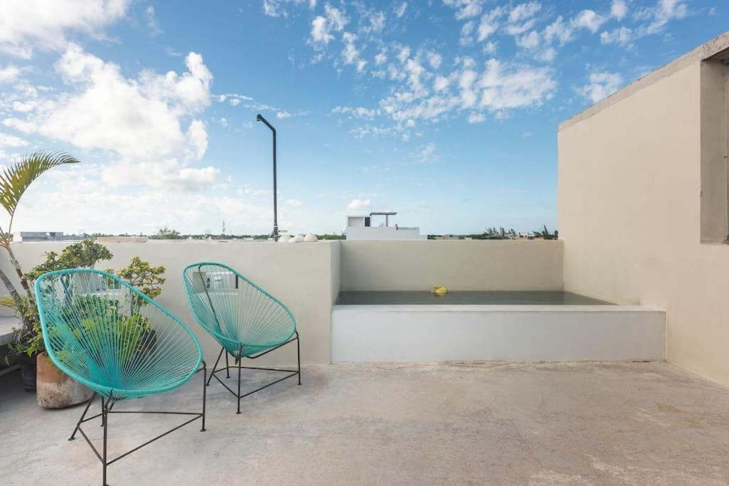 Cool Loft Rooftop Pool, Great Views *