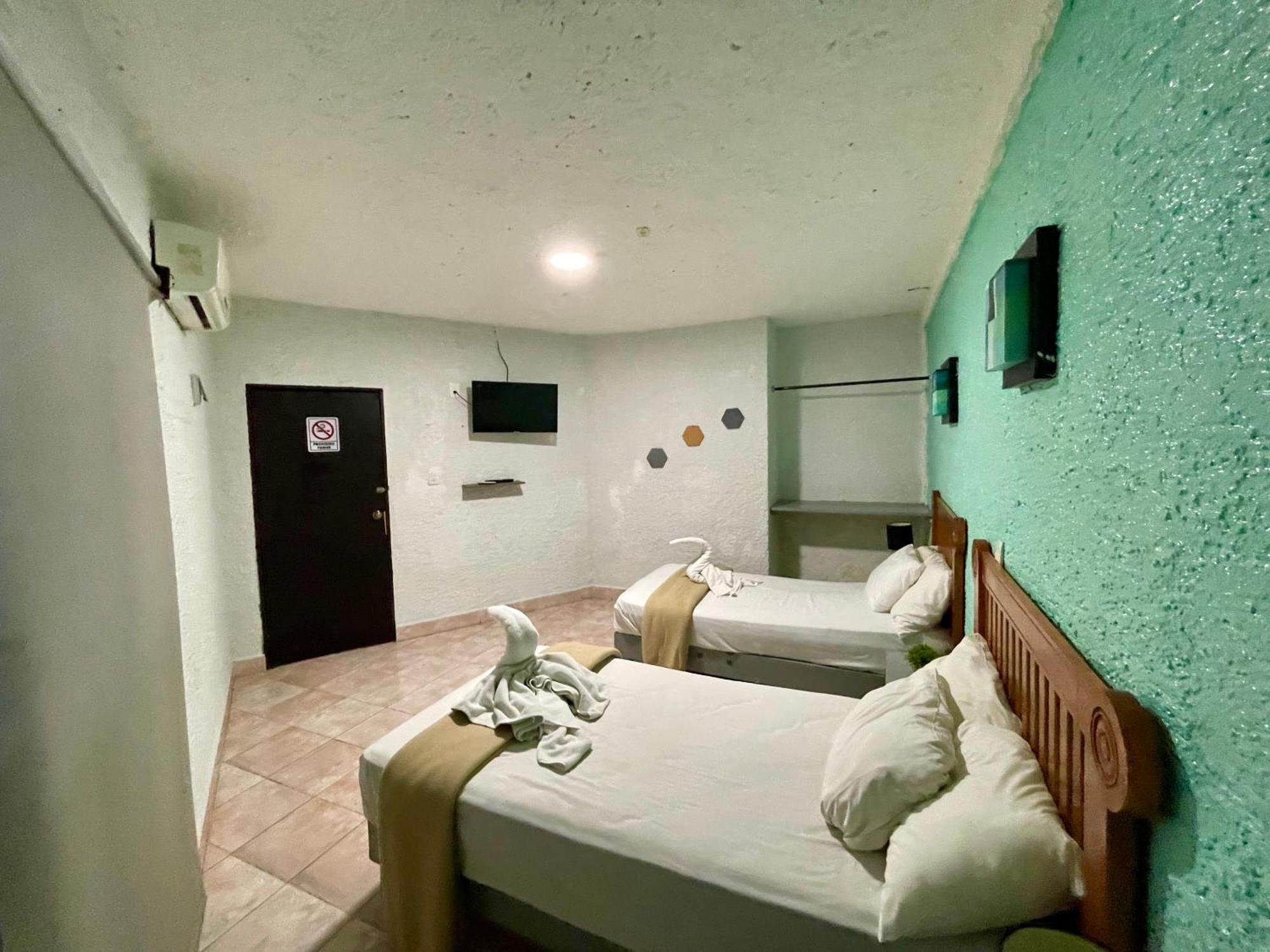 Chi Ibal Hu Hotel