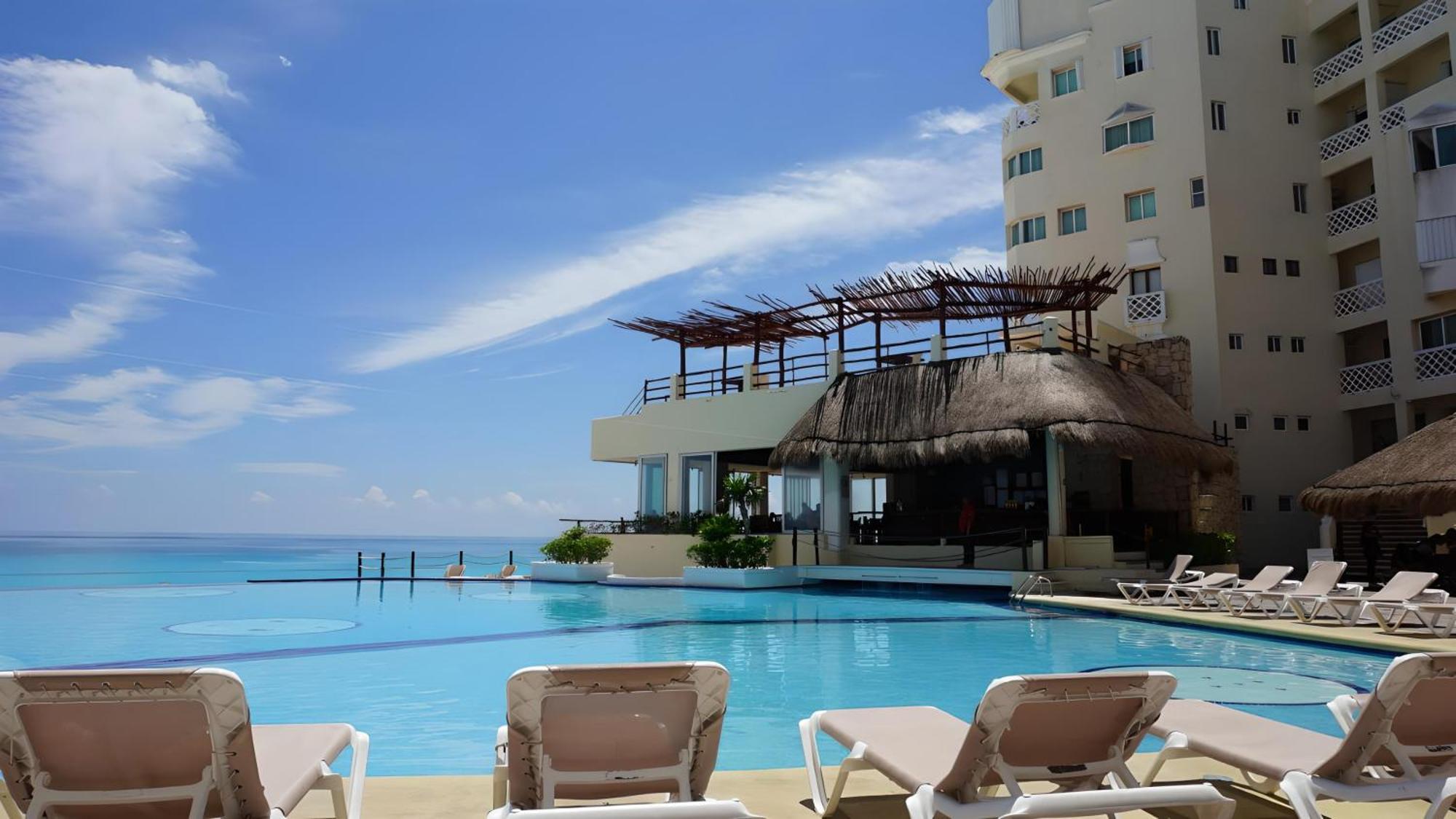 Plaza By Andiani Travel Apartamento