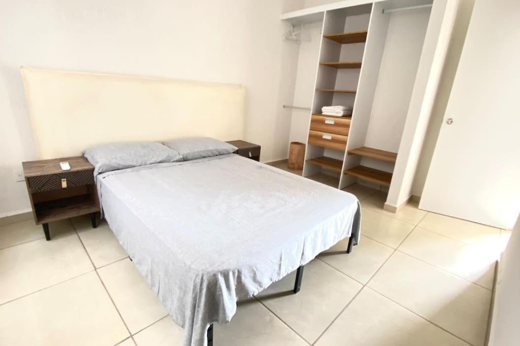 Departamento Cerca Del Aeropuerto Apartamento *