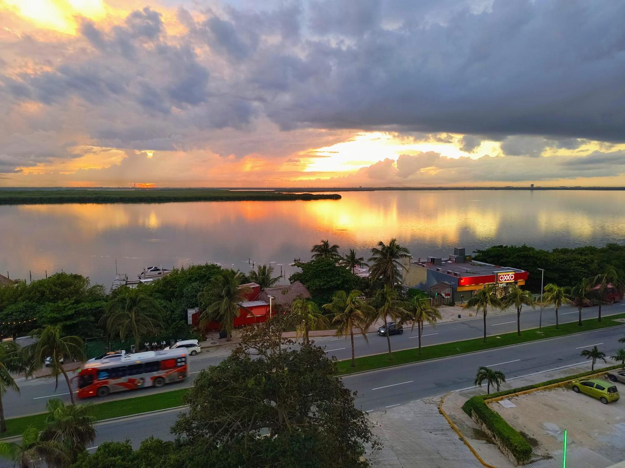 Estudio 1a Sobre Hermosa Playa, Excelente Opcion Apartamento Cancún