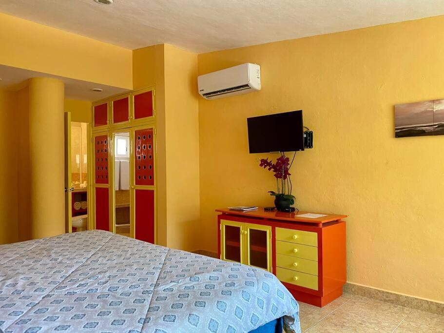Eltonblom1970 At Out Look Com Beach House Blom Villa Cancún
