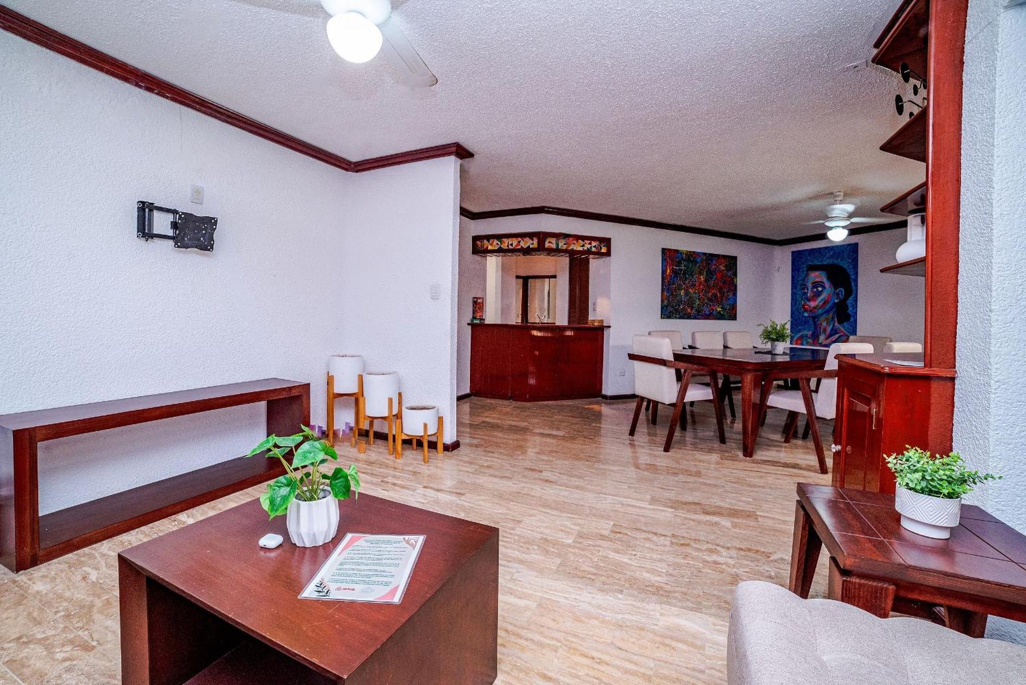 Casa Yaakun Zona Hotelera Apartment *