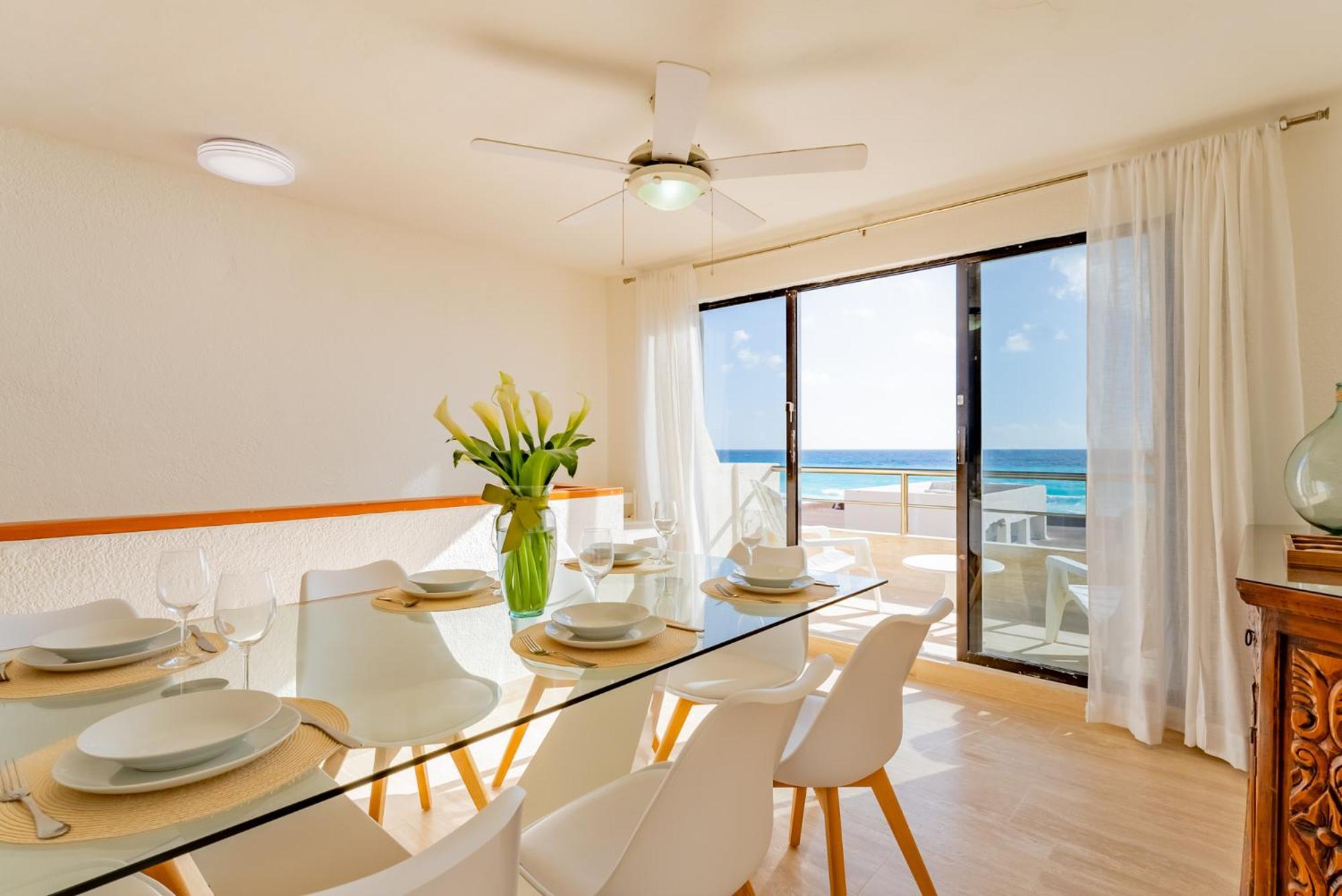 Beachfront In Zone Cancún