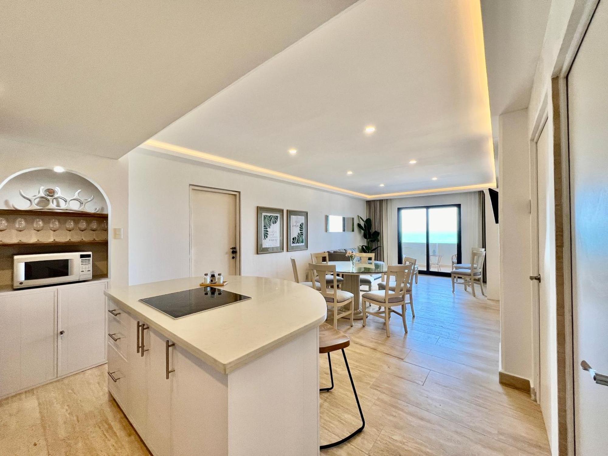 Apartment Oceanfront Paradise In Zone