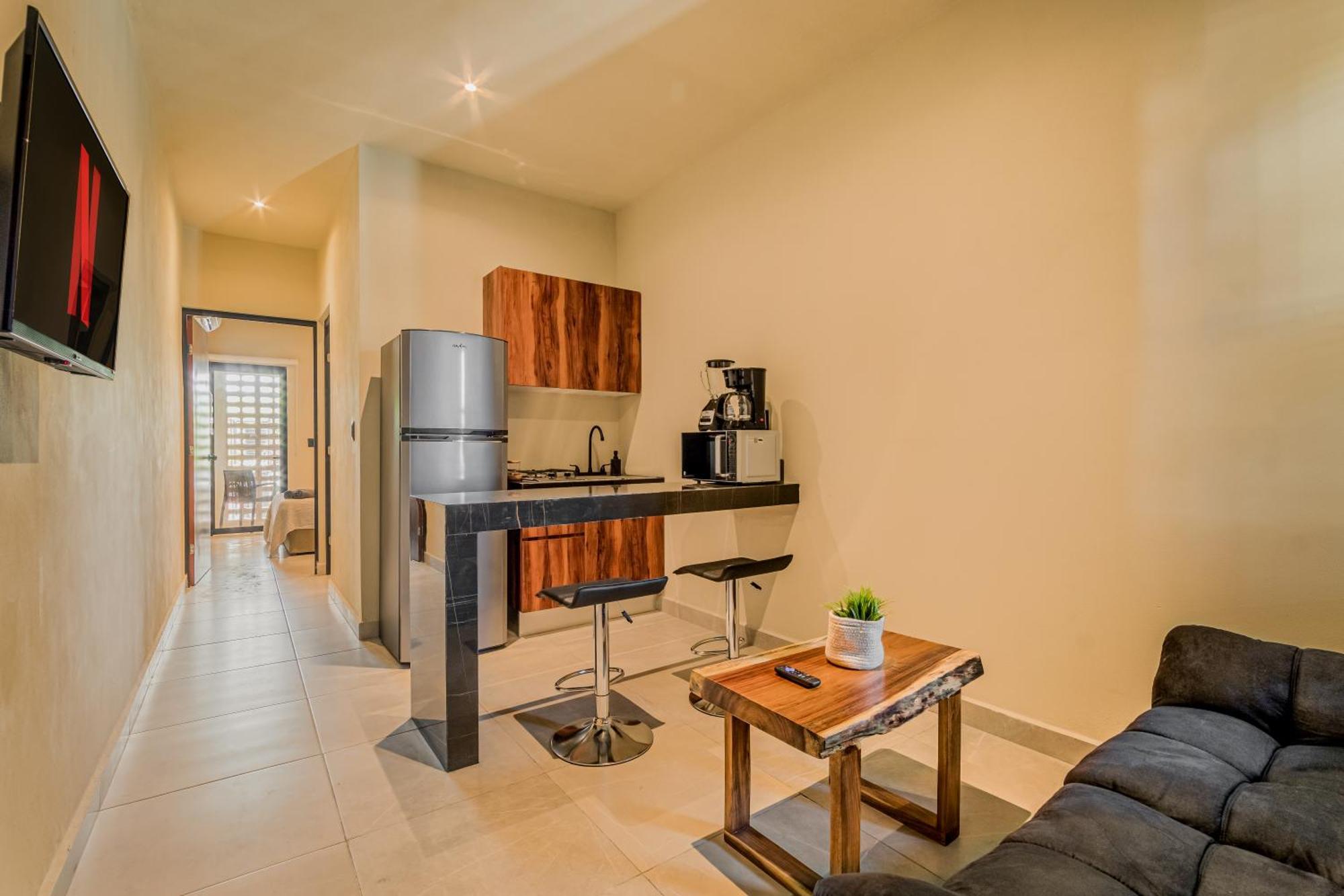 Casa Aldama- Style & Convenient Apartahotel Cancún
